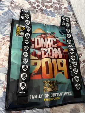 Warner Bros. Comic-Con 2019 Tote Bag Teal Orange Black. 22 in long and 18 wide